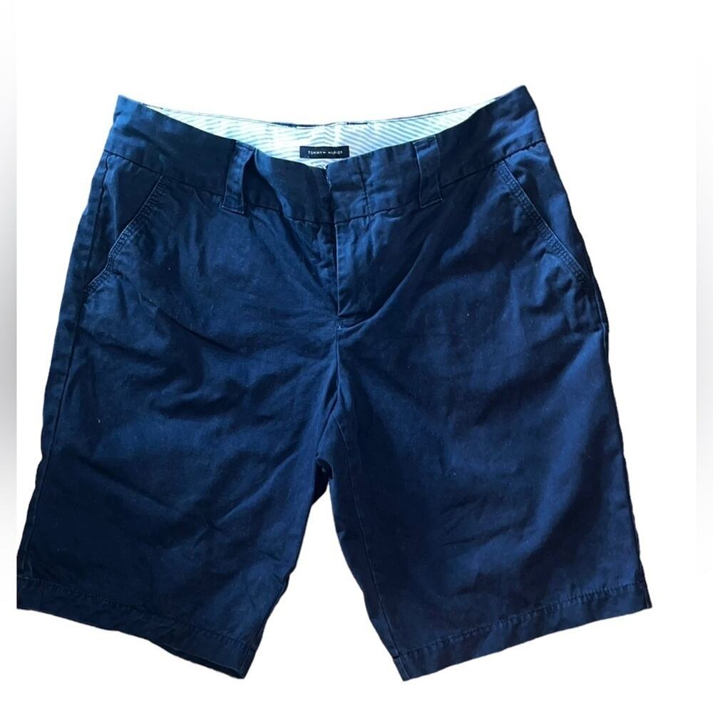 Tommy Hilfiger Women’s Navy Flat Front Chino Shorts Size 8​ Casual Basic Simple